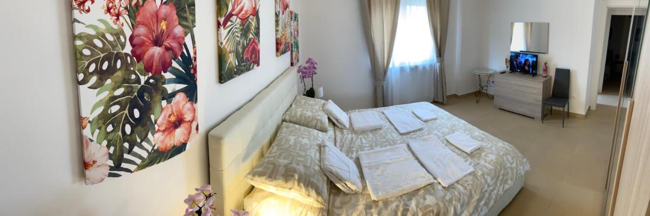 Caserta Royale Apartment エクステリア 写真